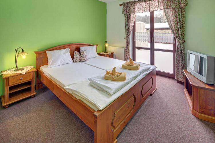 Hradni Basta Hotel Becov nad Teplou Room photo